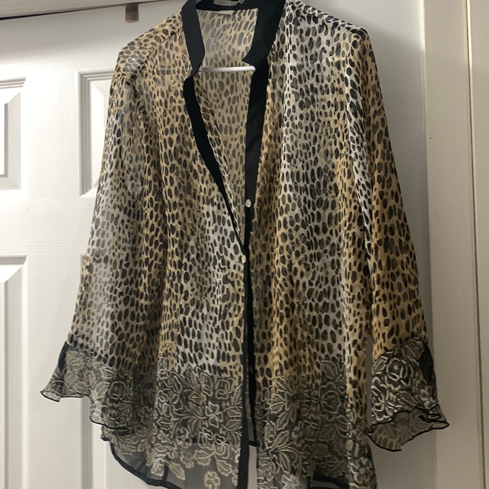 Pre loved condition  any time of day wear. Anima print hand wash